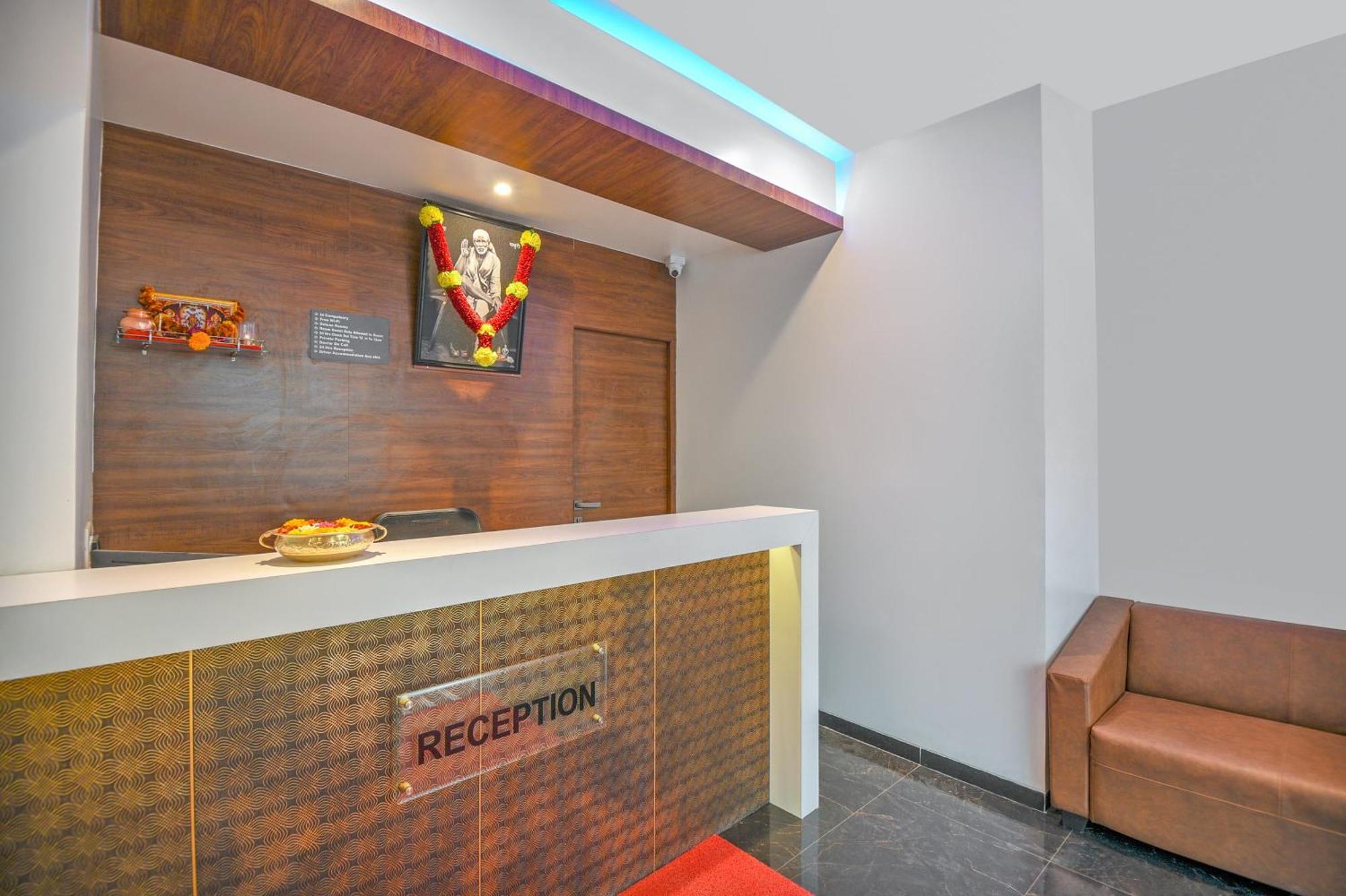 Oyo Flagship Hotel Shreeyash Executive Mangvadi Eksteriør bilde